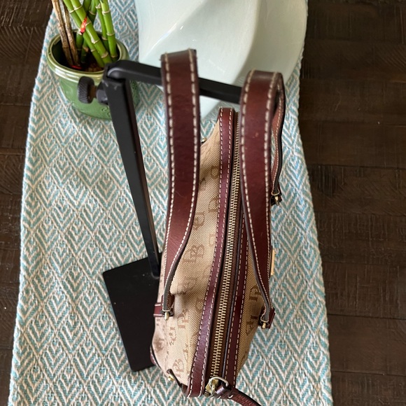 Dooney and Bourke Set - Picture 9 of 9